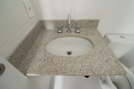 Apartamento à venda com 56m², 2 quartos e 1 vaga Apartamento à venda com 56m², 2 quartos e 1 vagaBanheiro Social