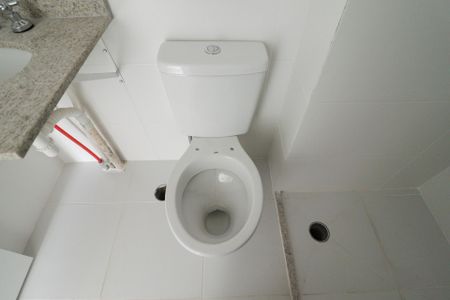 Apartamento à venda com 56m², 2 quartos e 1 vaga Apartamento à venda com 56m², 2 quartos e 1 vagaBanheiro Social