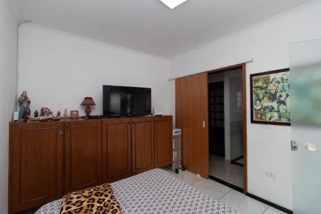 Casa à venda com 255m², 4 quartos e 5 vagasQuarto suíte 1