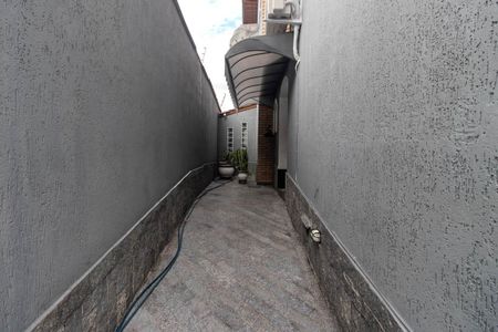 Casa à venda com 255m², 4 quartos e 5 vagasEntrada