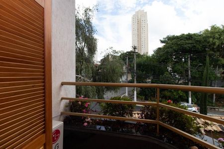 Casa à venda com 255m², 4 quartos e 5 vagasSacada da Suíte