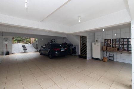 Casa à venda com 255m², 4 quartos e 5 vagasGaragem