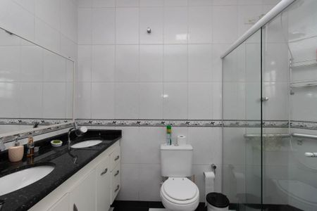 Casa à venda com 255m², 4 quartos e 5 vagasBanheiro Social