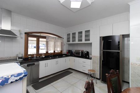 Casa à venda com 255m², 4 quartos e 5 vagasCozinha