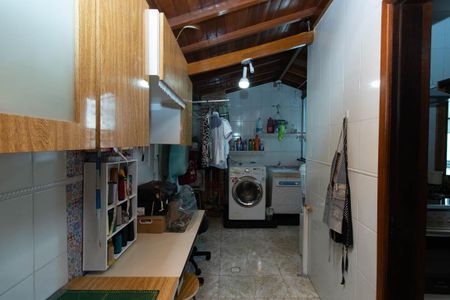 Casa à venda com 255m², 4 quartos e 5 vagasÁrea de Serviço