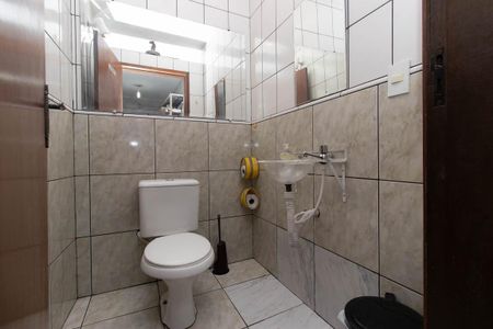 Casa à venda com 255m², 4 quartos e 5 vagasBanheiro da Área gourmet