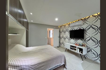 Casa de condomínio à venda com 172m², 3 quartos e 1 vagaSuíte 1