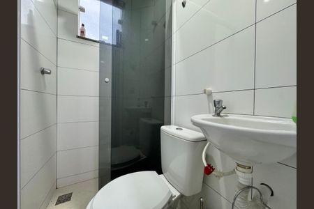 Casa de condomínio à venda com 172m², 3 quartos e 1 vagaCozinha e Área de Serviço - Banheiro