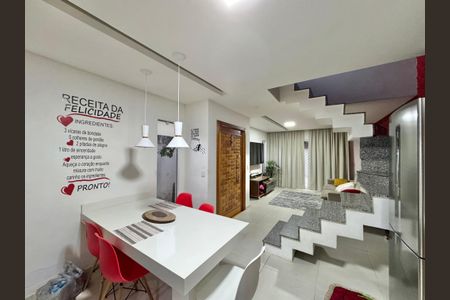 Casa de condomínio à venda com 172m², 3 quartos e 1 vagaCozinha e Área de Serviço