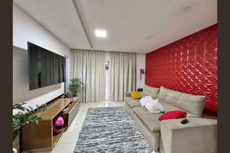 Casa de condomínio à venda com 172m², 3 quartos e 1 vagaSala