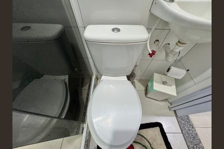 Casa de condomínio à venda com 172m², 3 quartos e 1 vagaCozinha e Área de Serviço - Banheiro