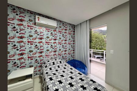 Casa de condomínio à venda com 172m², 3 quartos e 1 vagaSuíte 2