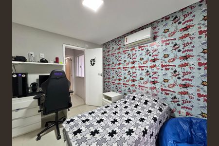 Casa de condomínio à venda com 172m², 3 quartos e 1 vagaSuíte 2