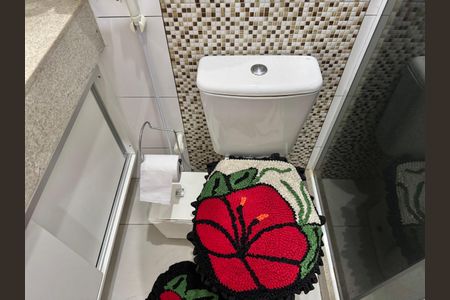 Casa de condomínio à venda com 172m², 3 quartos e 1 vagaBanheiro da Suíte