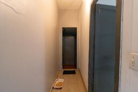 Casa à venda com 150m², 4 quartos e 3 vagasCorredor