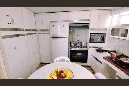 Apartamento à venda com 128m², 3 quartos e sem vagaCozinha