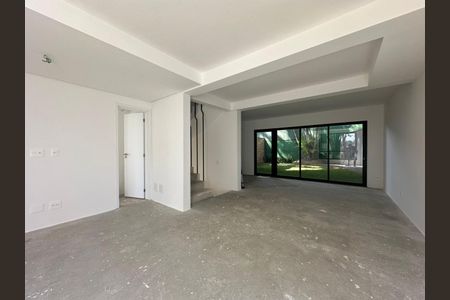 Casa de condomínio à venda com 470m², 3 quartos e 4 vagas