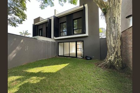 Casa de condomínio à venda com 470m², 3 quartos e 4 vagas