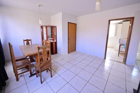 Apartamento para alugar com 70m², 2 quartos e 1 vagaSala