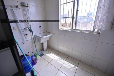 Apartamento para alugar com 70m², 2 quartos e 1 vagaÁrea de Serviço