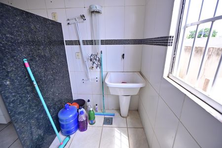 Apartamento para alugar com 70m², 2 quartos e 1 vagaÁrea de Serviço