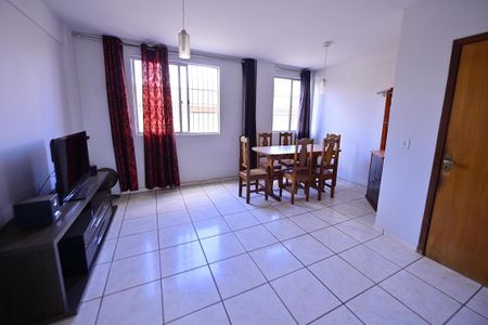 Apartamento para alugar com 70m², 2 quartos e 1 vagaSala