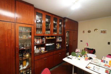 Casa à venda com 296m², 3 quartos e 5 vagasEscritório