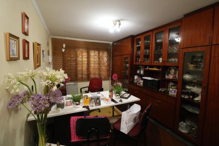 Casa à venda com 296m², 3 quartos e 5 vagasEscritório