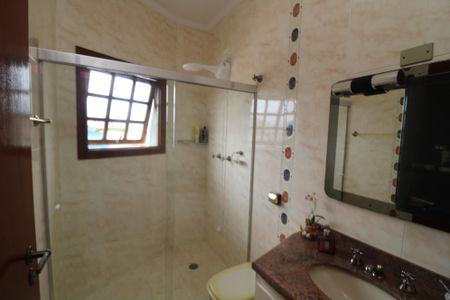 Casa à venda com 296m², 3 quartos e 5 vagasBanheiro