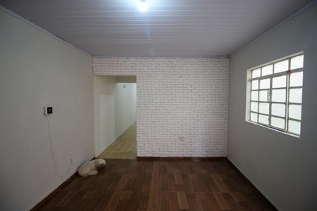 Casa à venda com 145m², 3 quartos e 2 vagasSala