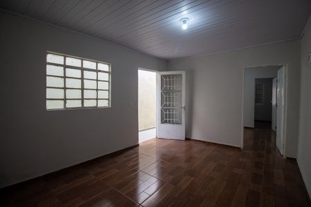 Casa à venda com 145m², 3 quartos e 2 vagasSala