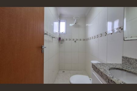 Apartamento à venda com 116m², 2 quartos e 2 vagasBanheiro da suíte