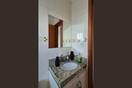 Apartamento à venda com 116m², 2 quartos e 2 vagasBanheiro da suíte
