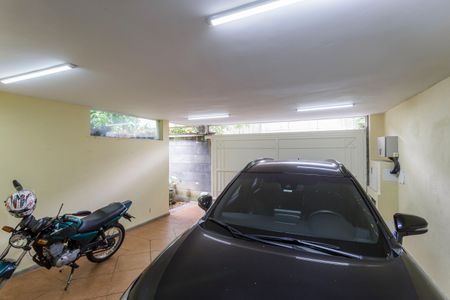 Casa à venda com 660m², 4 quartos e 4 vagasGaragem