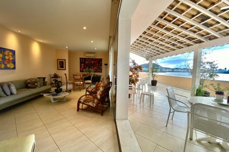 Apartamento para alugar com 400m², 4 quartos e 1 vaga Apartamento para alugar com 400m², 4 quartos e 1 vagaSala