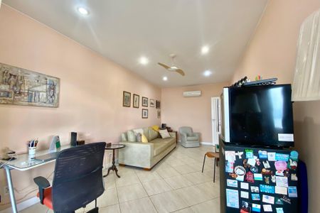 Apartamento para alugar com 400m², 4 quartos e 1 vaga Apartamento para alugar com 400m², 4 quartos e 1 vagaQuarto 1