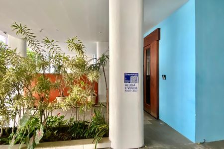 Apartamento para alugar com 400m², 4 quartos e 1 vaga Apartamento para alugar com 400m², 4 quartos e 1 vagaPlaca