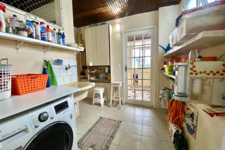Apartamento para alugar com 400m², 4 quartos e 1 vaga Apartamento para alugar com 400m², 4 quartos e 1 vagaÁrea de Serviço