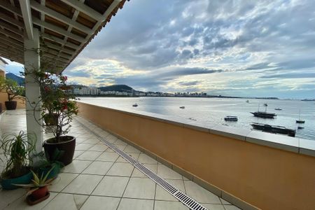 Apartamento para alugar com 400m², 4 quartos e 1 vaga Apartamento para alugar com 400m², 4 quartos e 1 vagaVaranda