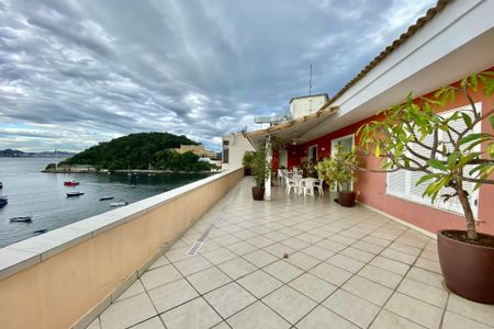 Apartamento para alugar com 400m², 4 quartos e 1 vaga Apartamento para alugar com 400m², 4 quartos e 1 vagaVaranda Quarto 1