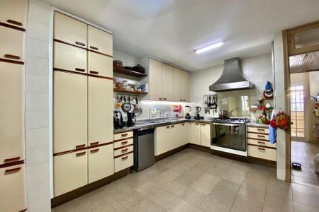 Apartamento para alugar com 400m², 4 quartos e 1 vaga Apartamento para alugar com 400m², 4 quartos e 1 vagaCozinha