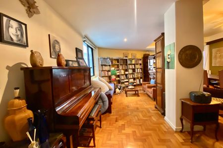 Apartamento para alugar com 400m², 4 quartos e 1 vaga Apartamento para alugar com 400m², 4 quartos e 1 vagaBiblioteca