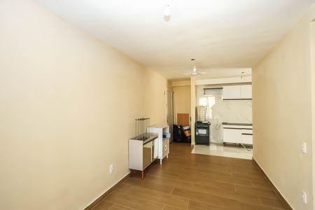 Sala de apartamento para alugar com 2 quartos, 55m² em Liberdade, São Paulo