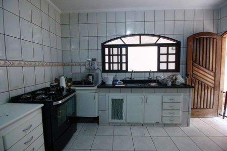 Casa para alugar com 142m², 4 quartos e 4 vagasCozinha