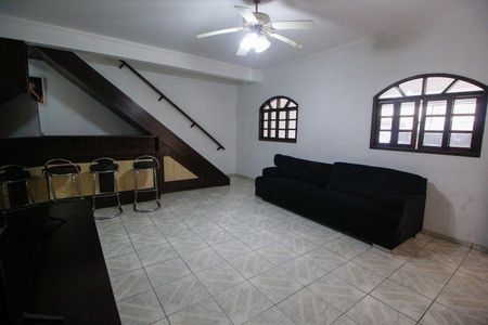 Casa para alugar com 142m², 4 quartos e 4 vagasSala