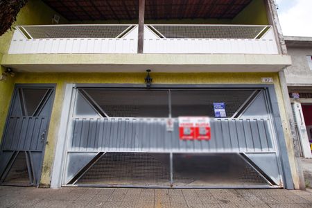 Casa para alugar com 142m², 4 quartos e 4 vagasFachada