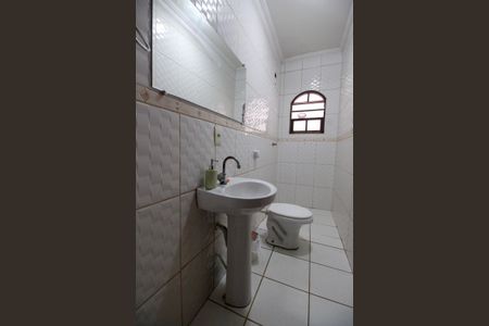 Casa para alugar com 142m², 4 quartos e 4 vagasLavabo