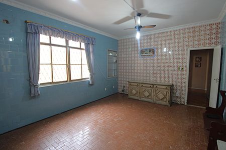 Casa à venda com 160m², 4 quartos e 6 vagasCopa