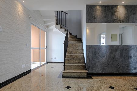 Apartamento para alugar com 220m², 4 quartos e 2 vagasSala