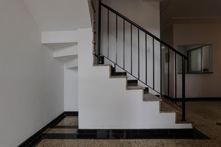 Apartamento para alugar com 220m², 4 quartos e 2 vagasEscada